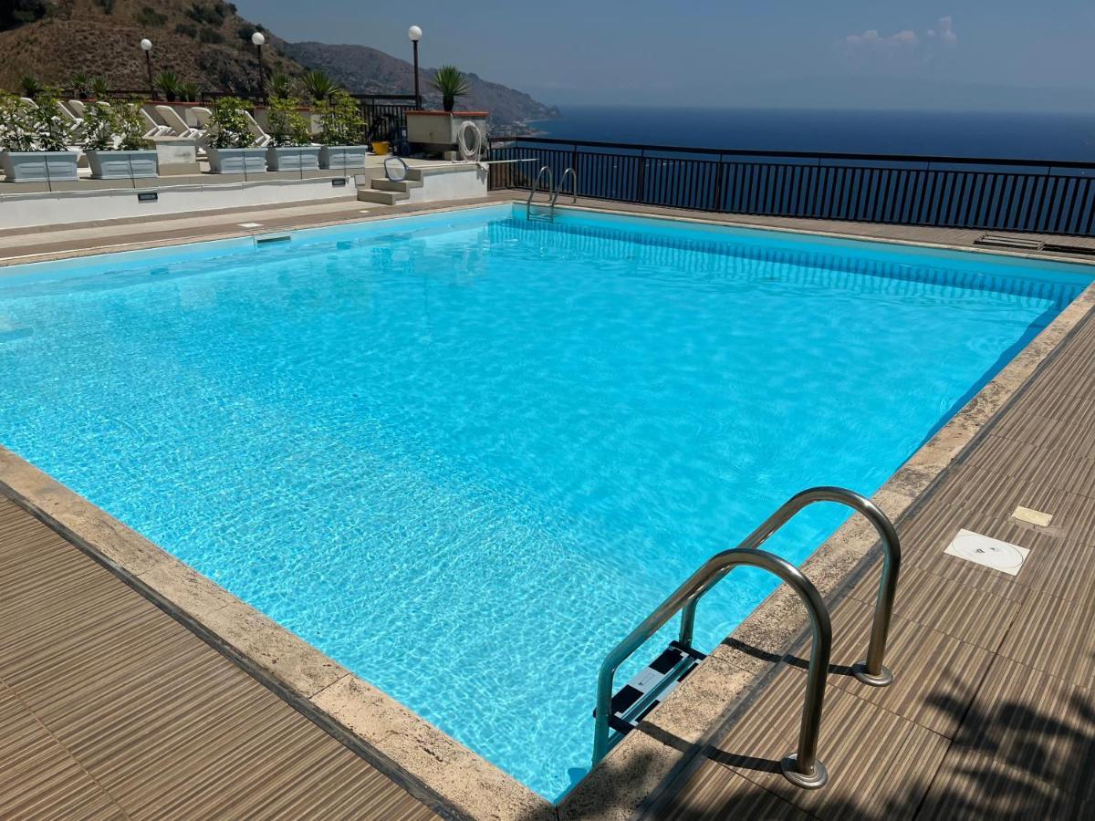 Chez Marie Apartment Taormina Luaran gambar