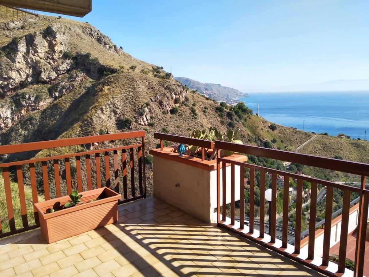 Chez Marie Apartment Taormina Luaran gambar
